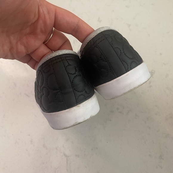 Women's Disney Parks Black Mickey Mouse Slip On Sneakers Shoes - Size: 6 🖤 - Picture 4 of 6